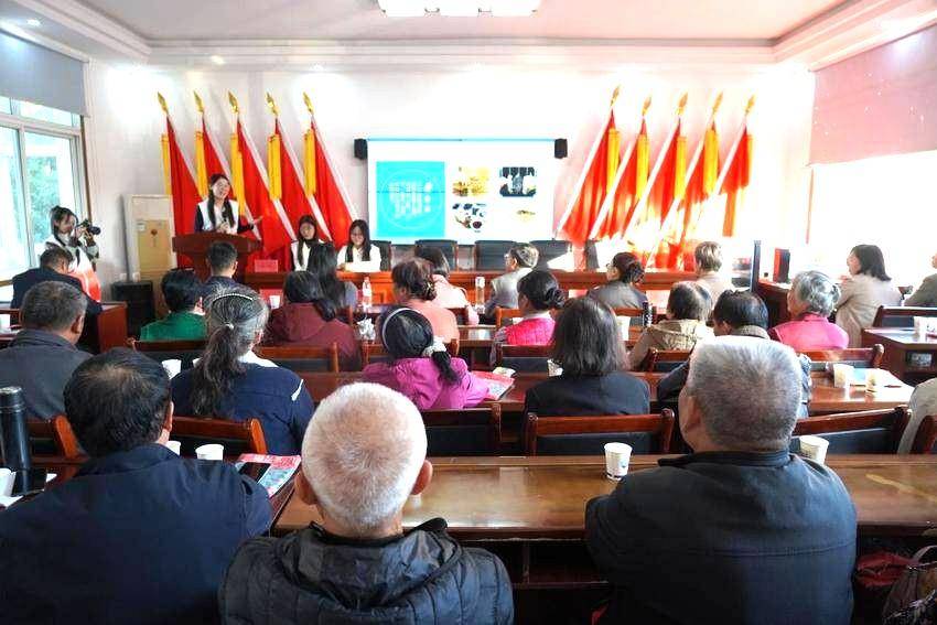 标题：省委讲师团、英国威廉集团赴华容区开展“大思政课”“百马行动”观摩宣讲活动.docx